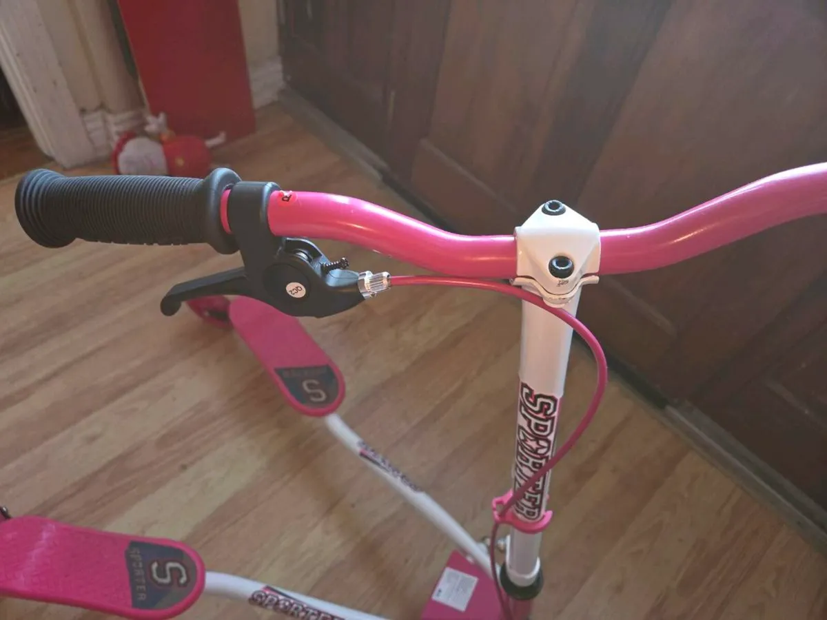 Pink flicker - Image 2