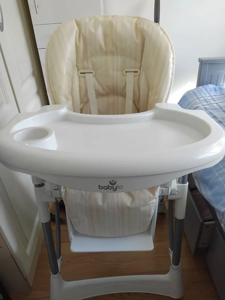 Highchair - Image 1