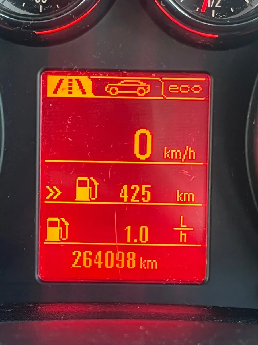 Vauxhall Astra 2015 - Image 2