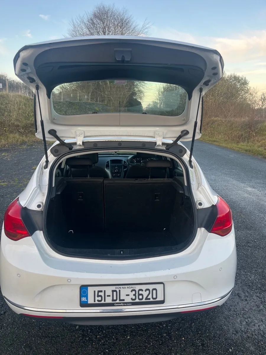 Vauxhall Astra 2015 - Image 3