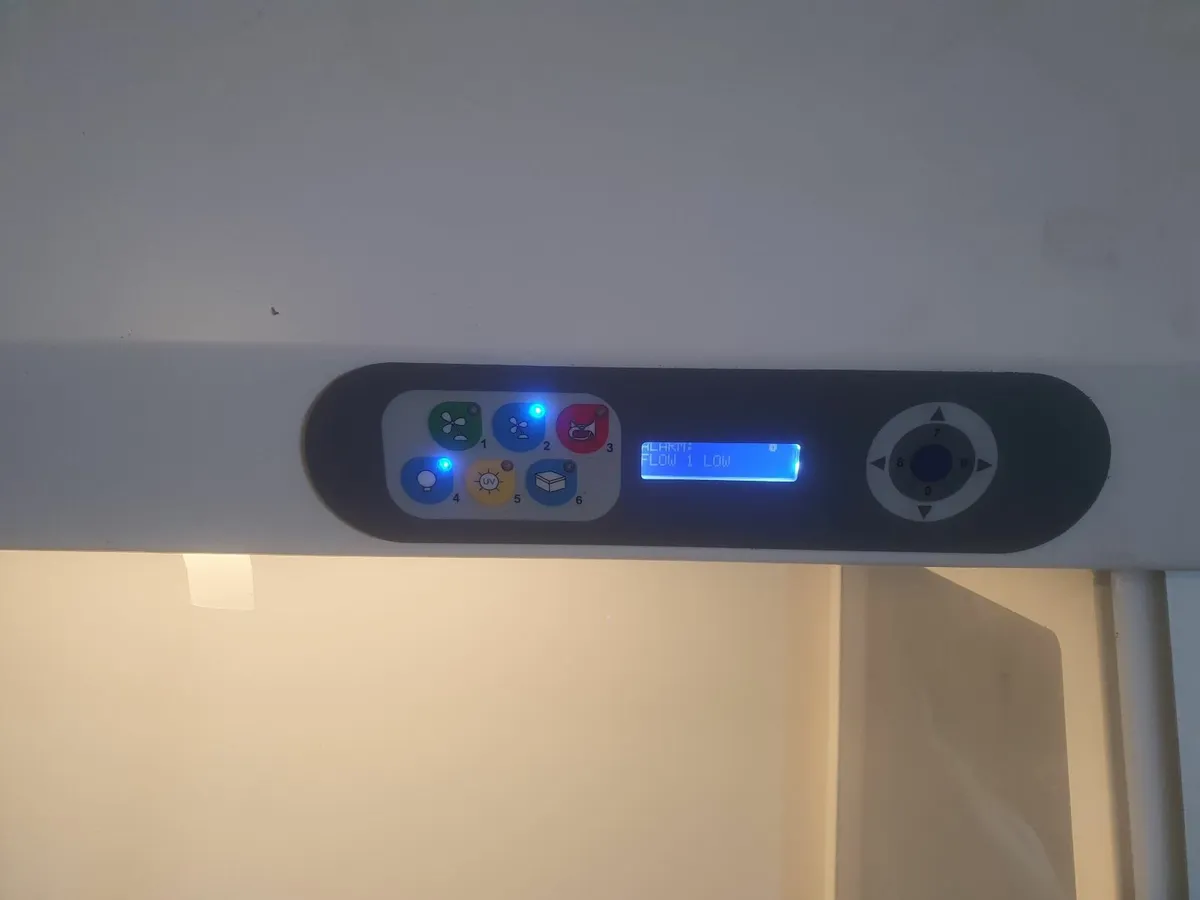 Scanlaf Fortuna 900 Laminar Air Flow Cabinet - Image 2