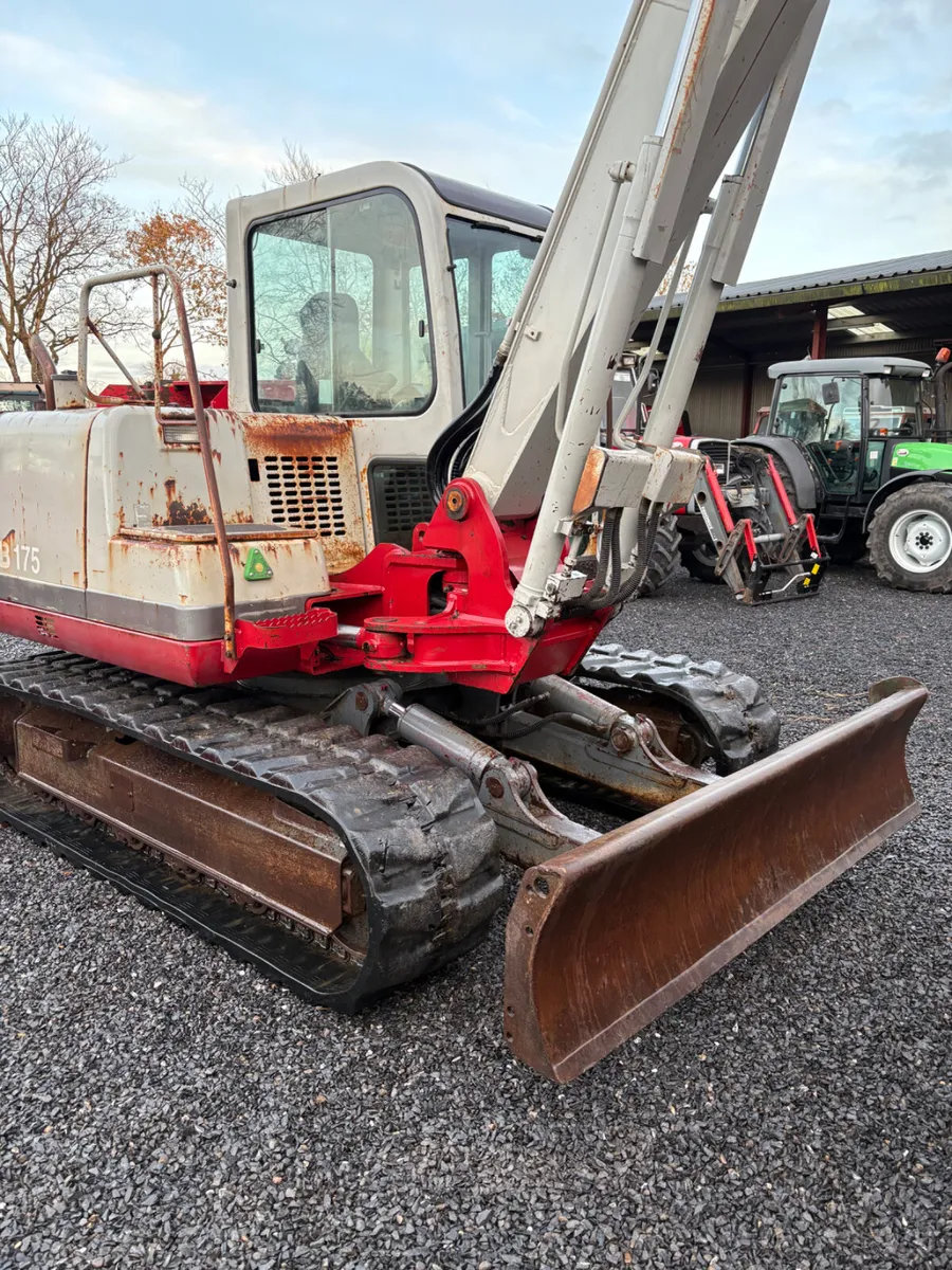 Takeuchi digger - Image 3