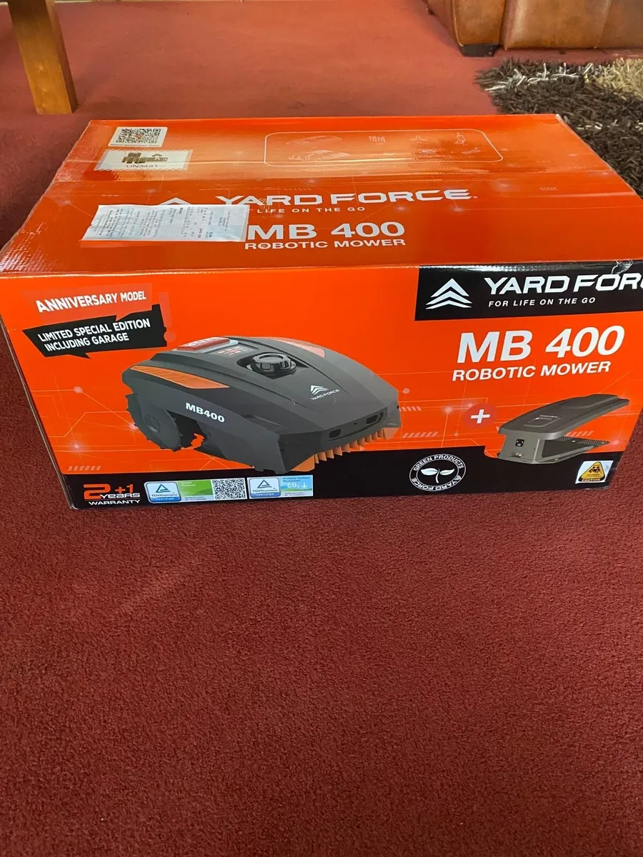 Robot lawnmower - Image 1