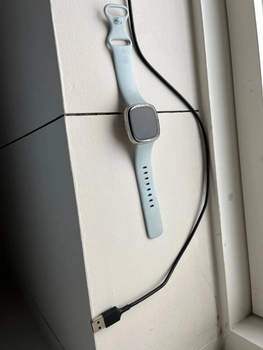 Fitbit sense 2 - Image 4