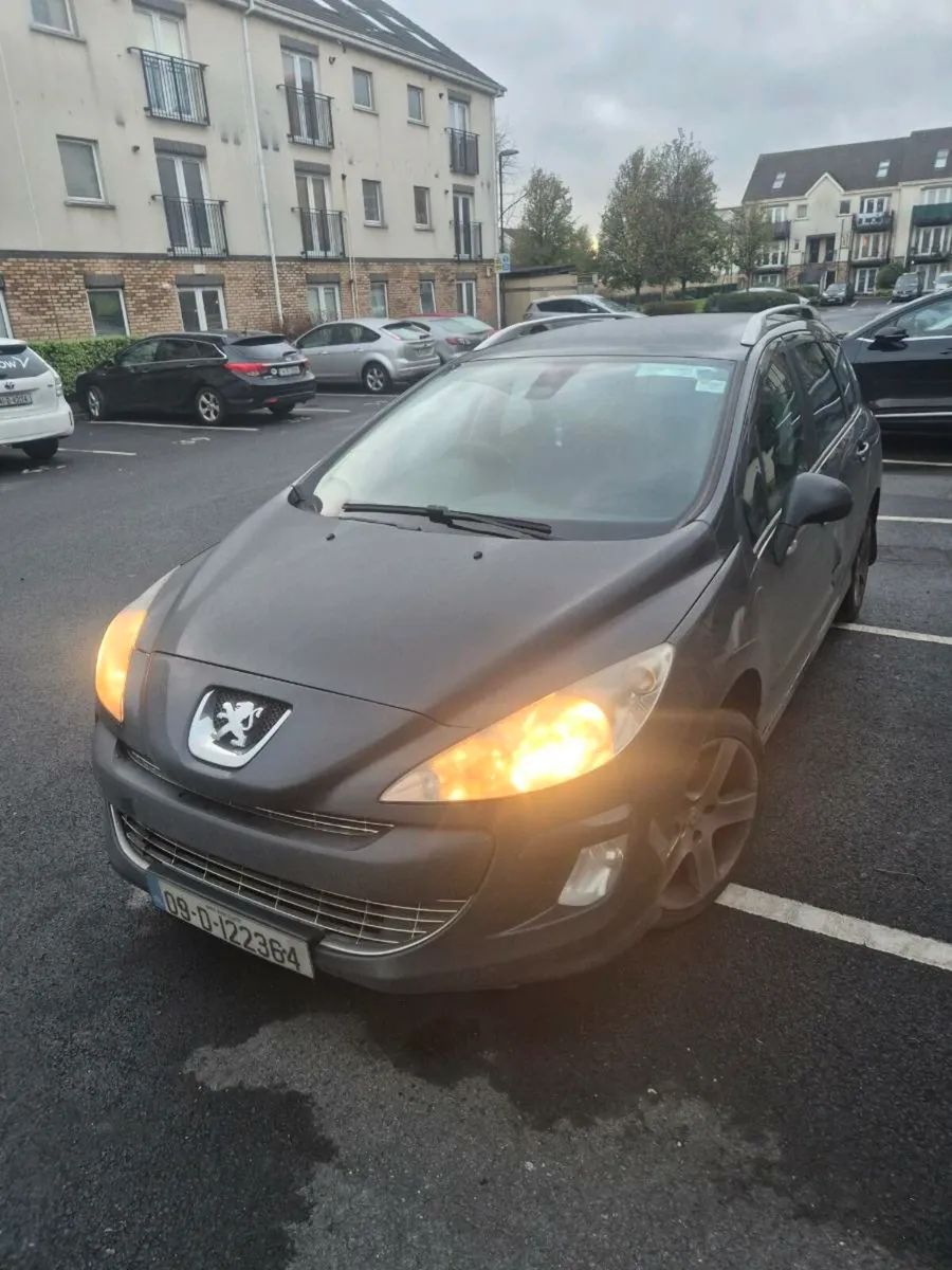 Peugeot 308 sw - Image 1
