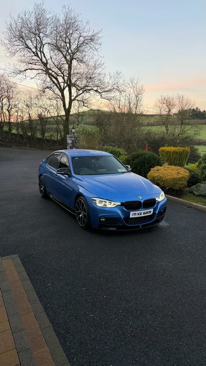 BMW 320d Shadow Edition M Sport - Image 1