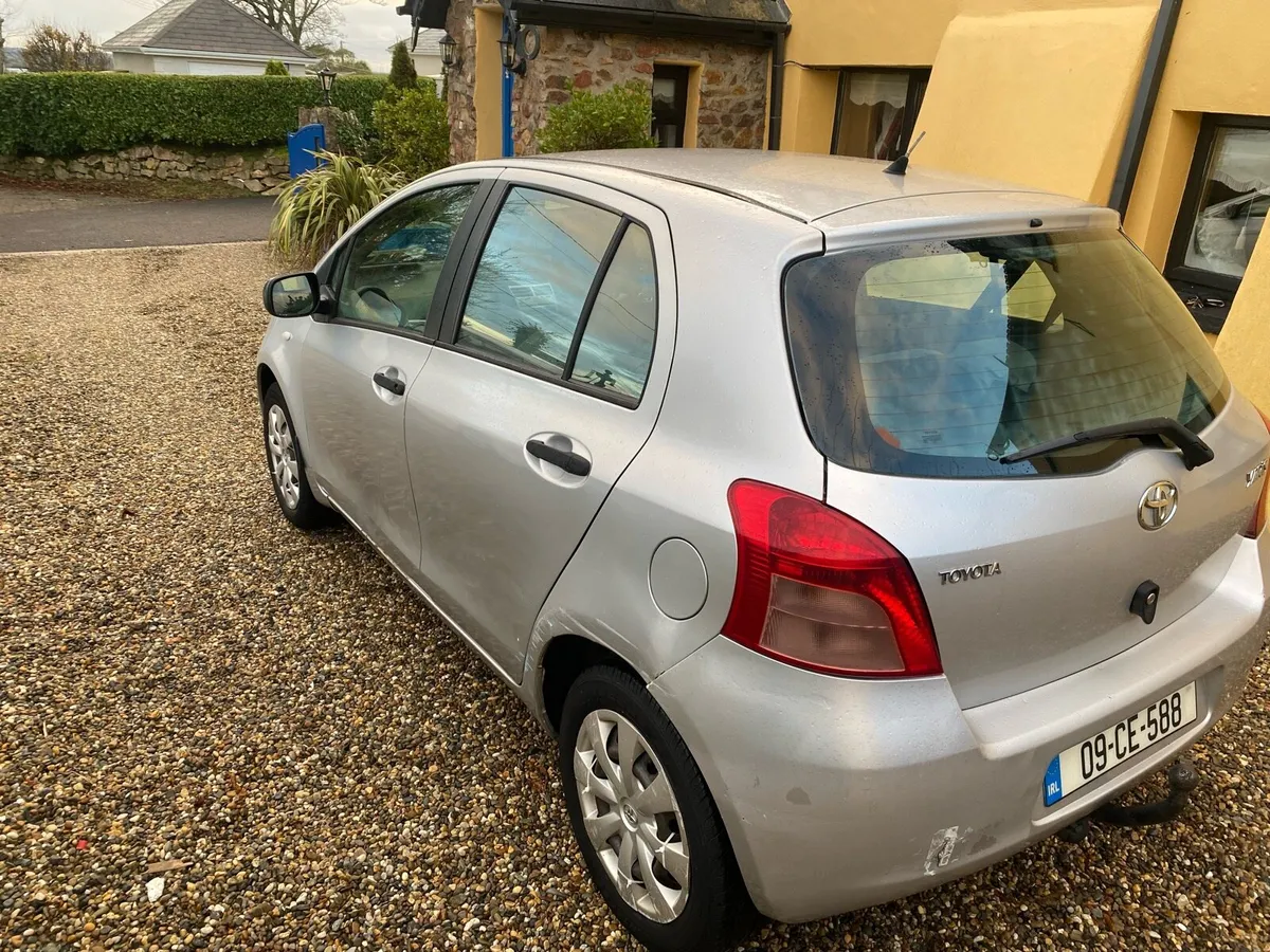 Toyota Yairs - Image 2