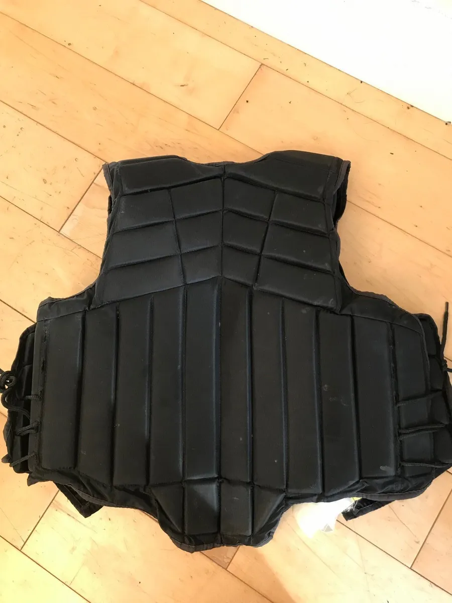 Horze Body protector - Image 2