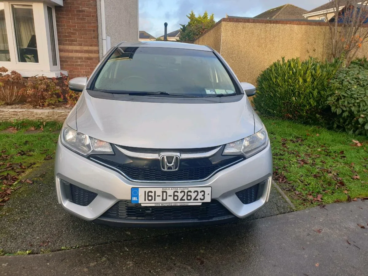 Honda FIT GP5 Hybrid 5DR Auto, 2016 - Image 2