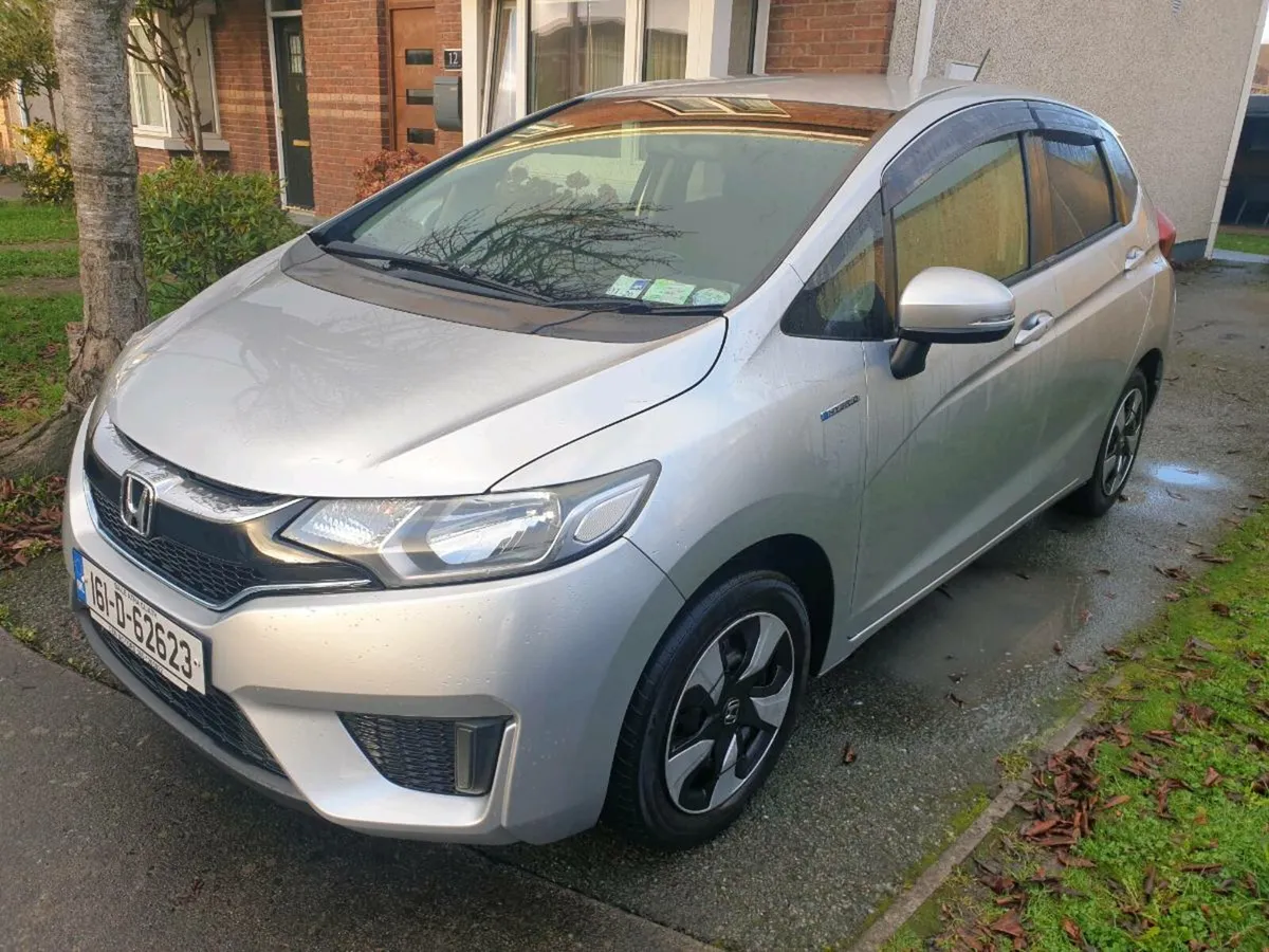 Honda FIT GP5 Hybrid 5DR Auto, 2016 - Image 3