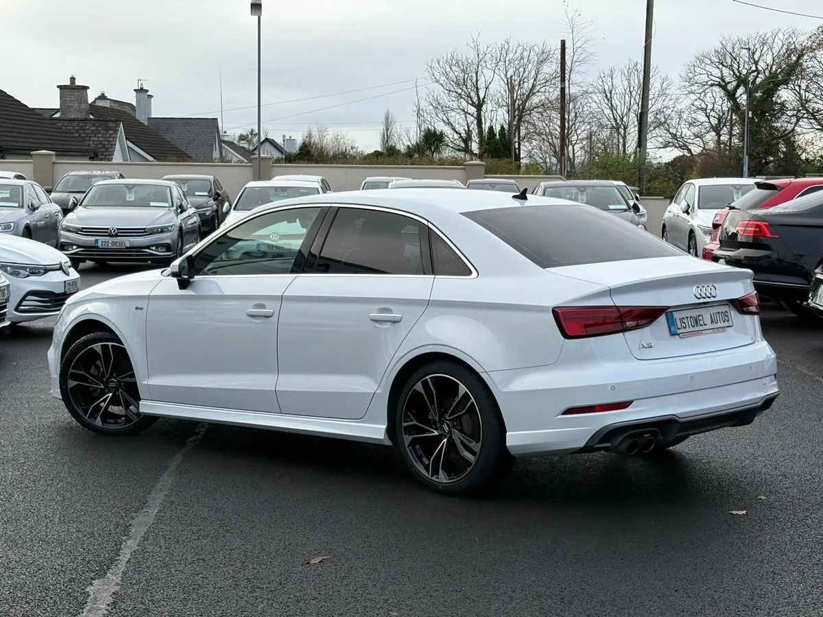 192 AUDI A3 S-LINE 1.4 AUTO SALOON - Image 3