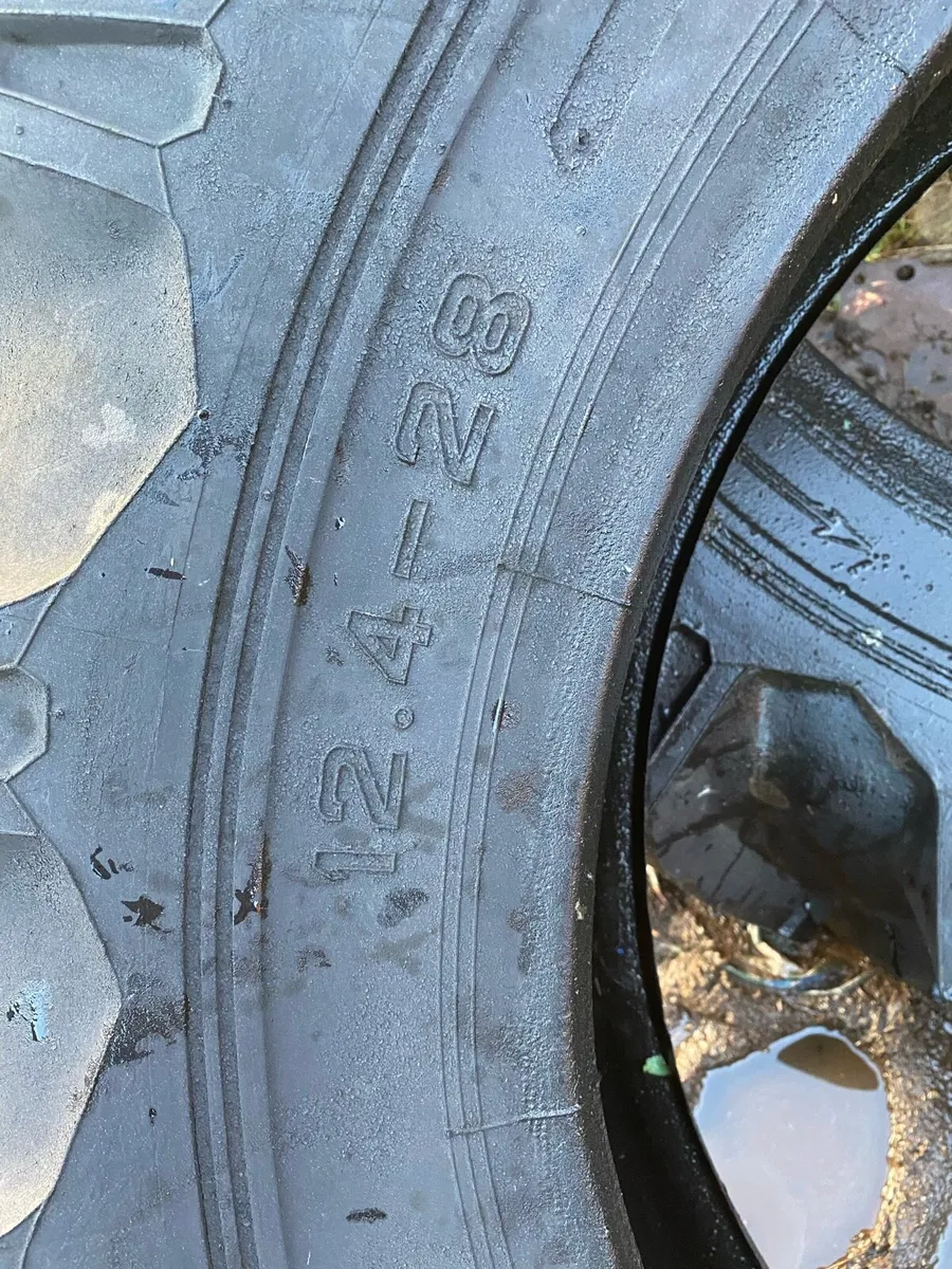 Tractor wheels - Image 2