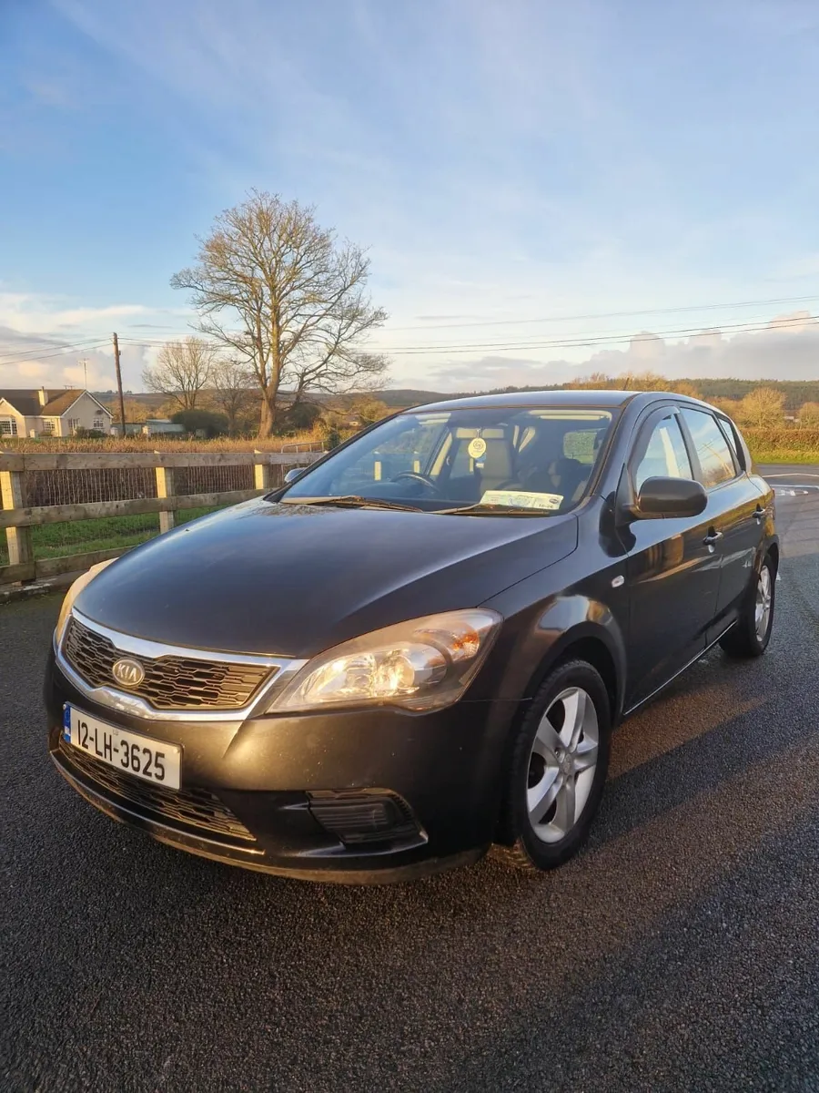 Kia Ceed 2012 - Image 1