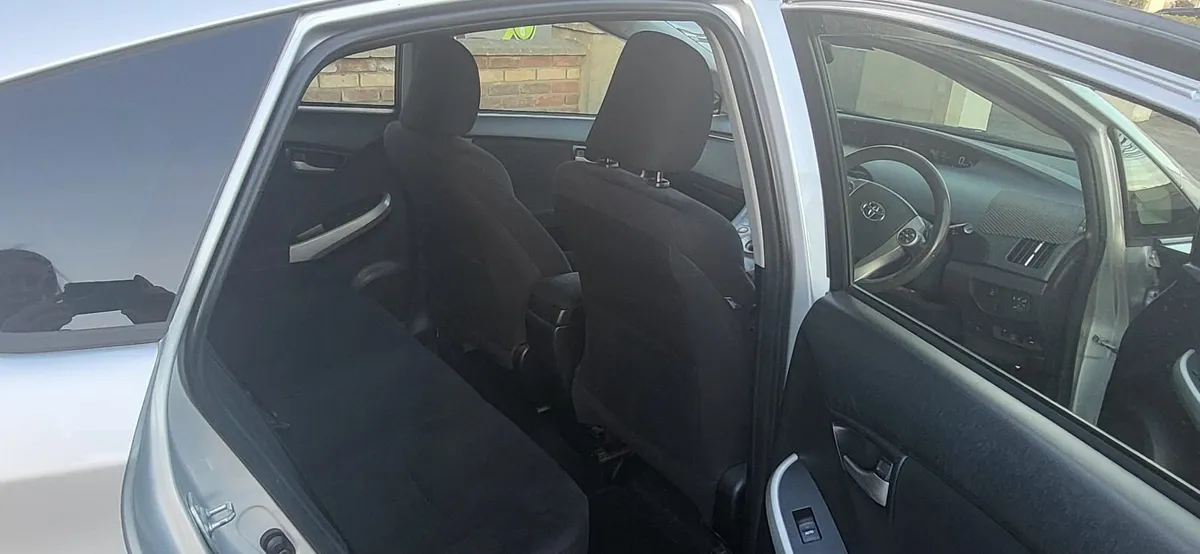Toyota Prius 2014 - Image 3