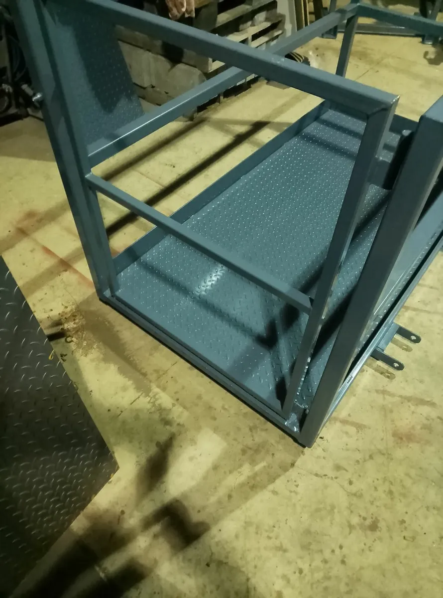 Man basket - Image 4