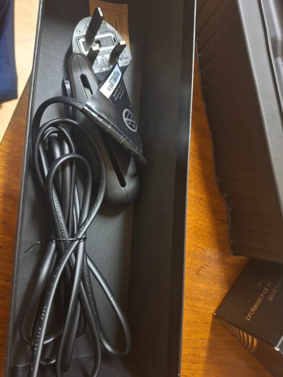 GHD Slim Plate Hair Straighteners (Mini) - Image 4