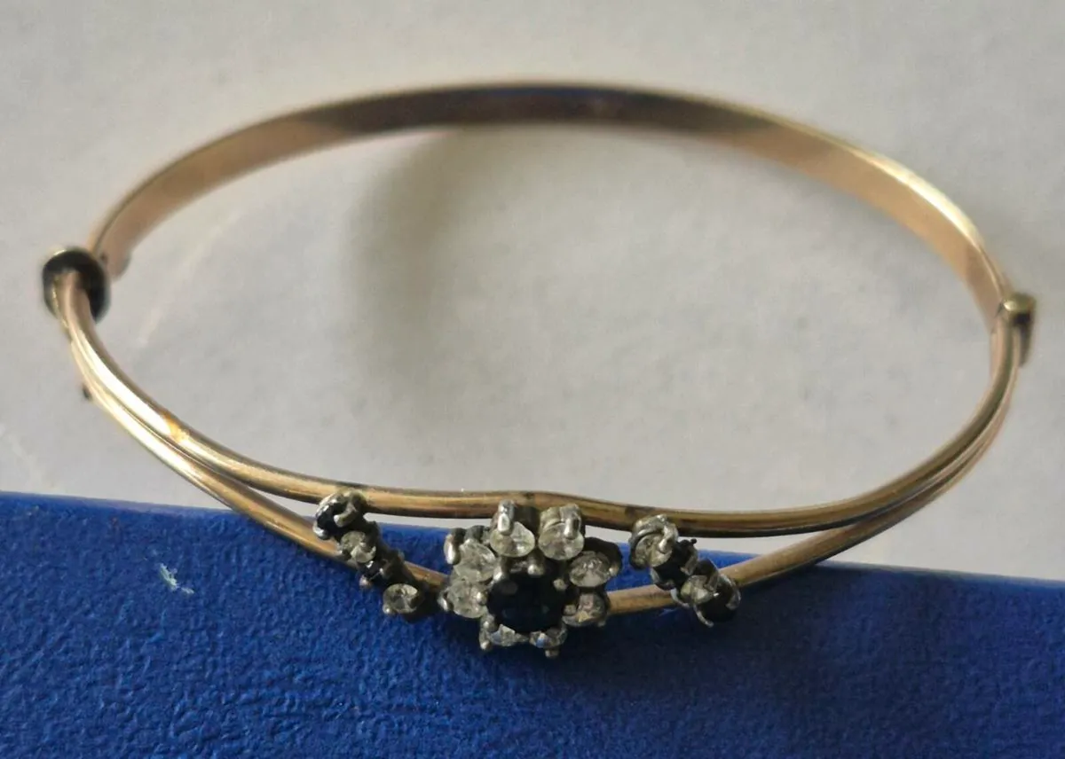 Vintage Rolled Gold Hinged Bangle - Floral Design - Image 3