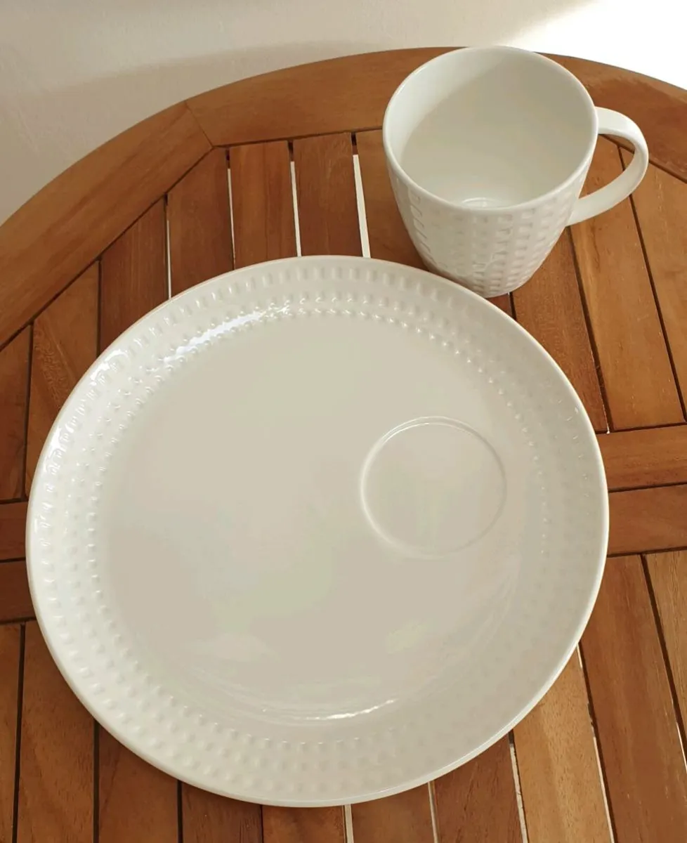 Belleek Living Cup & Tray Set - Image 4