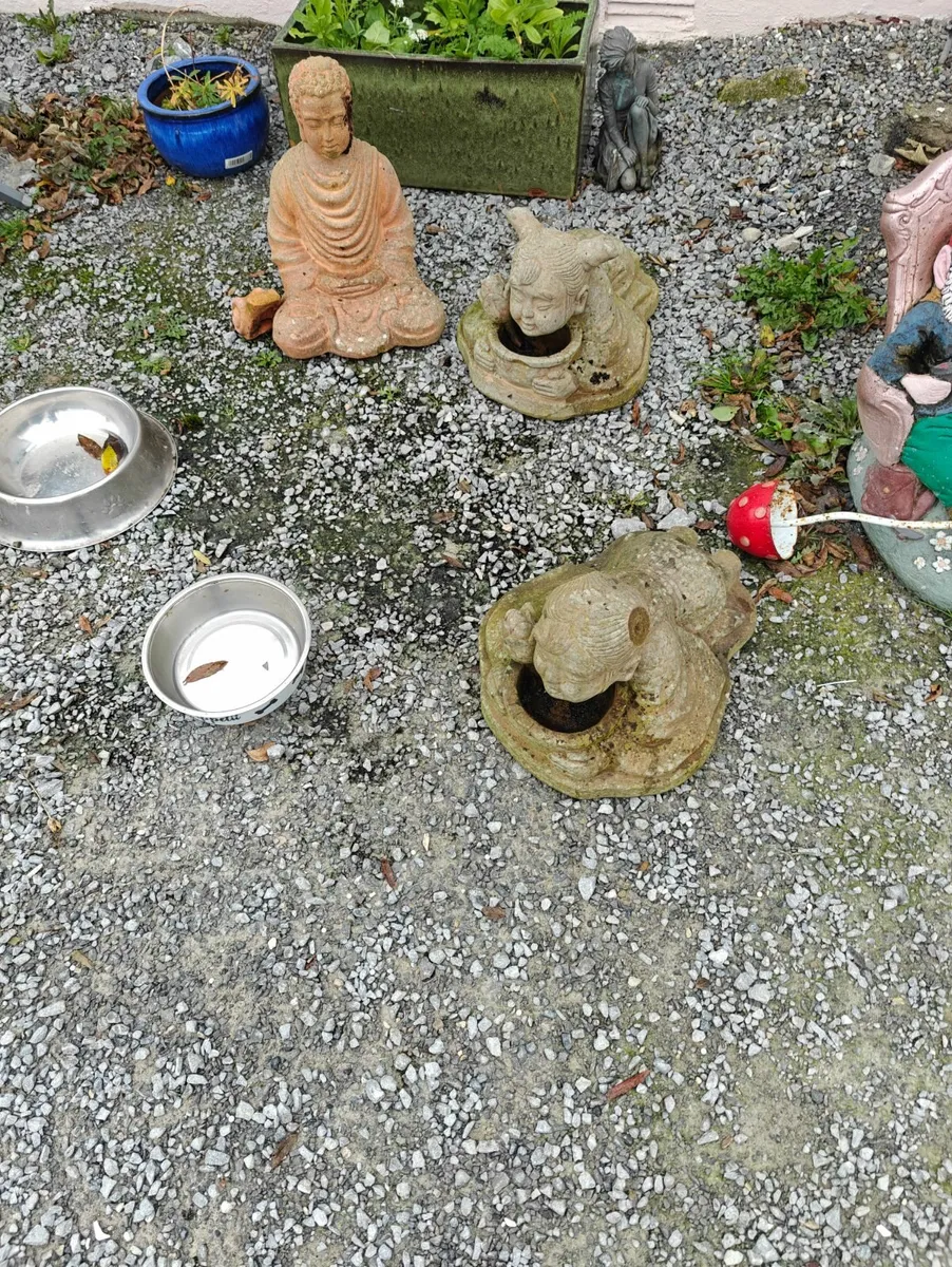 Granite benches - Image 3