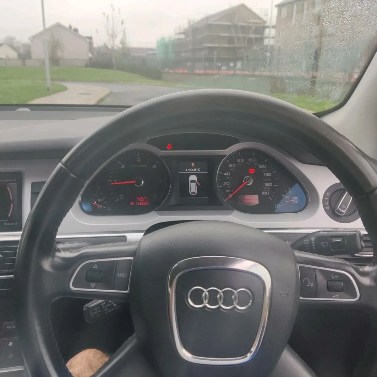 Audi A6 - Image 1