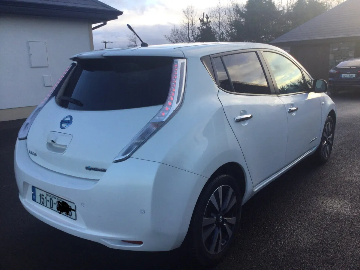 2015 Nissan Leaf - Image 3