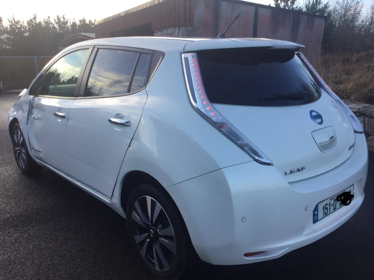 2015 Nissan Leaf - Image 4