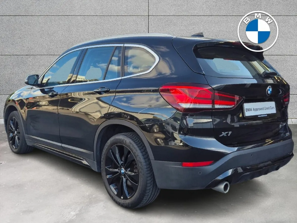 BMW X1 sDrive18i Sport - Image 2