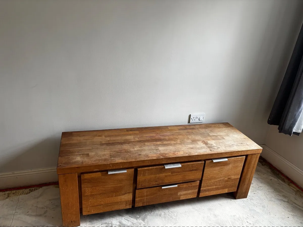 **GONE ** TV / Drawer unit