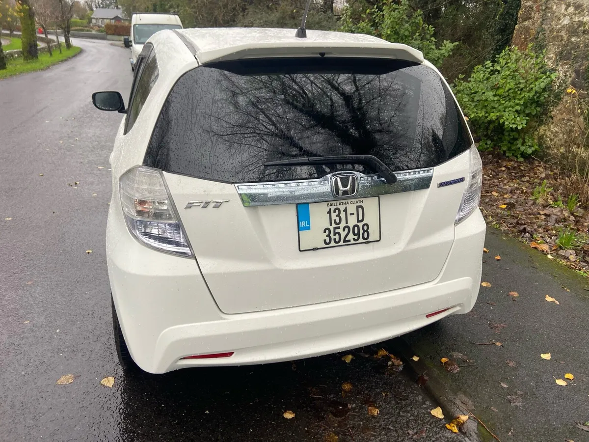 2013 Honda fit Automatic 1.3 petrol - Image 3