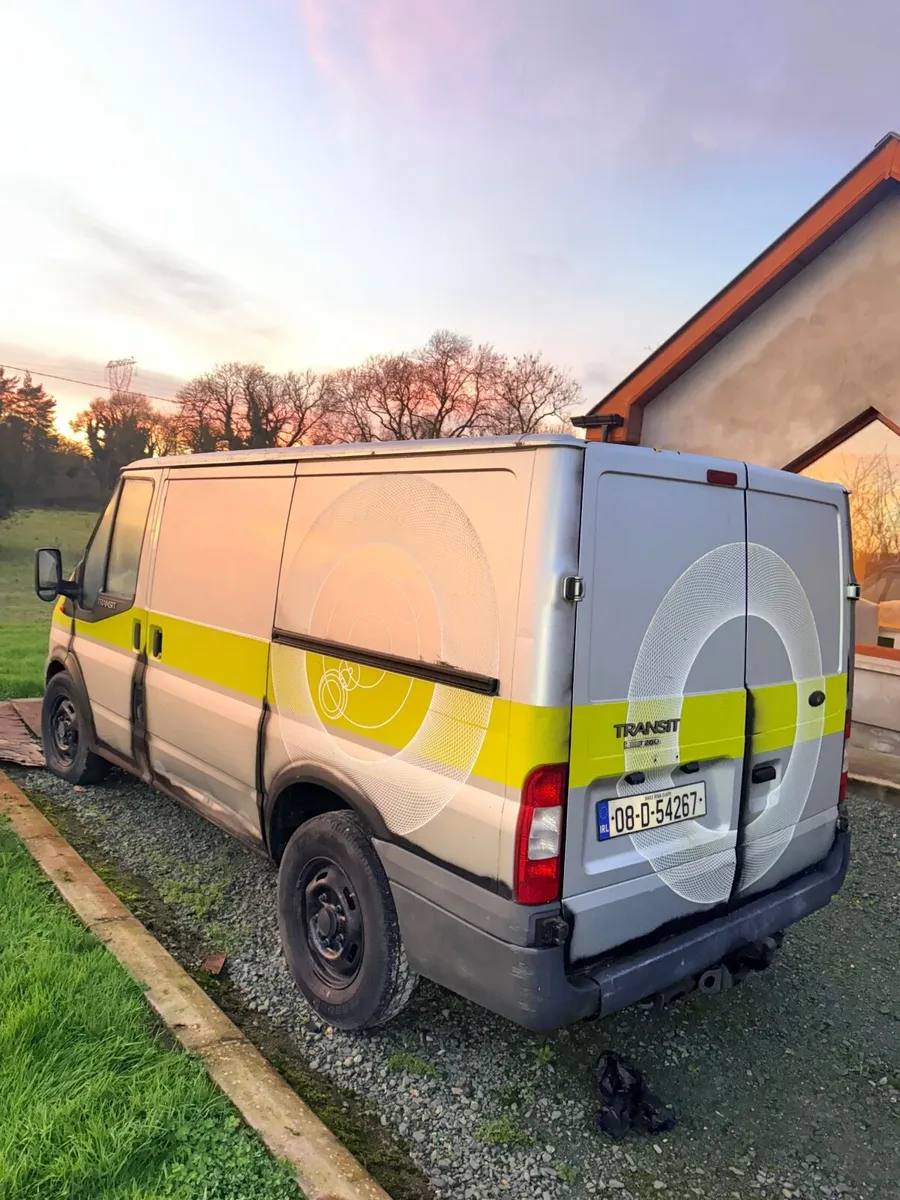 Ford Transit 2008 - Image 2