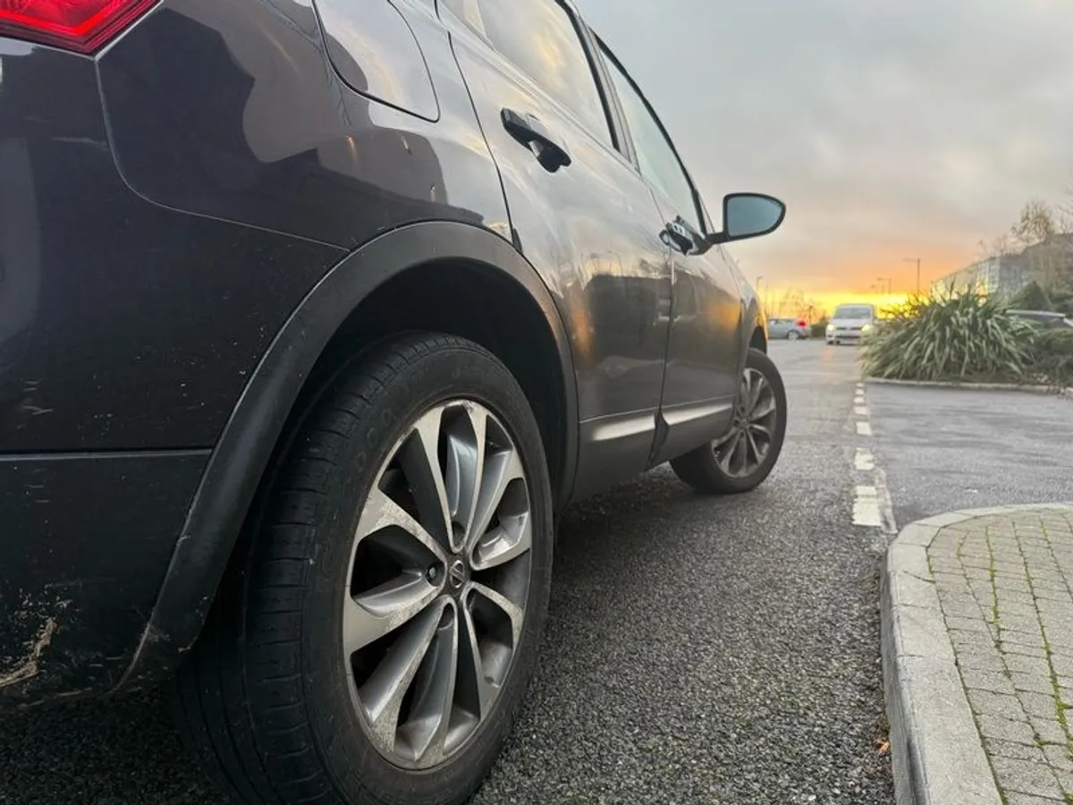 2010 Nissan Qashqai - Image 2