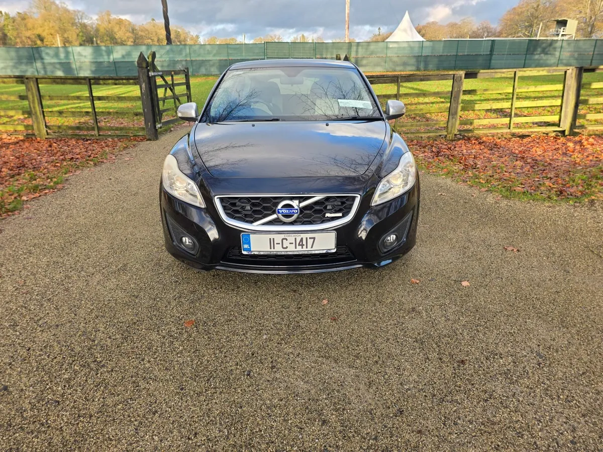 2011 VOLVO C30 RDESIGN 1.6 DIESEL (VERY LOW KM ) - Image 2