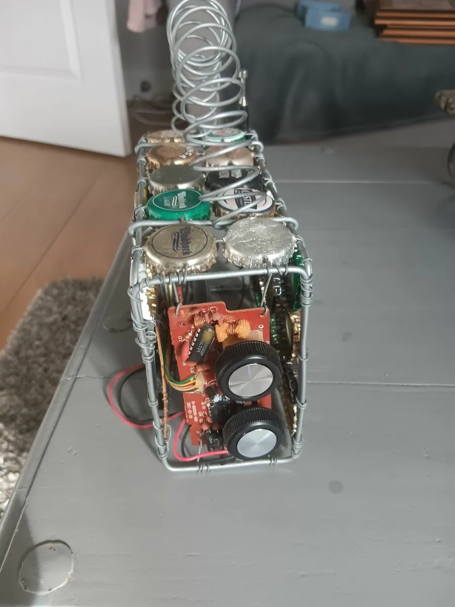 Old style radio - Image 2