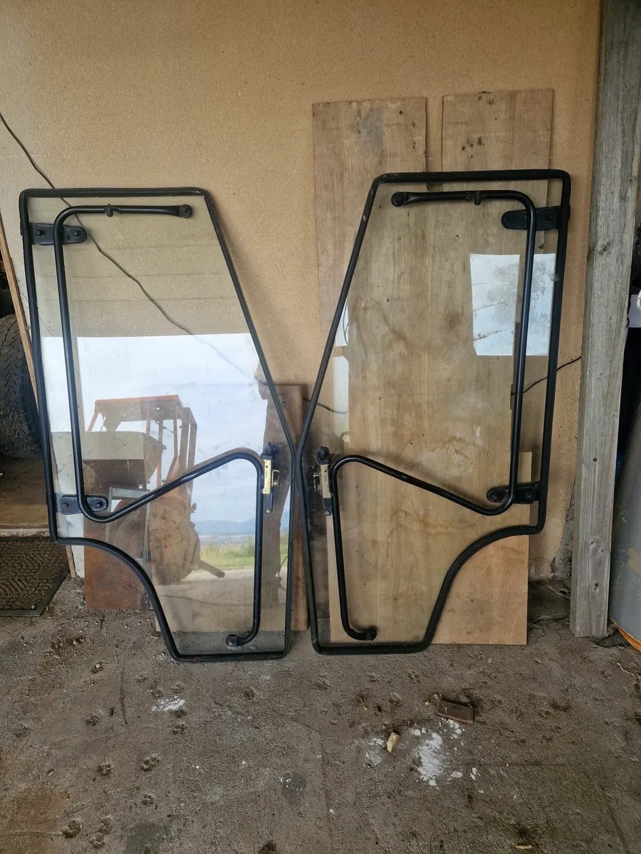 Kubota Tractor cab - Image 4