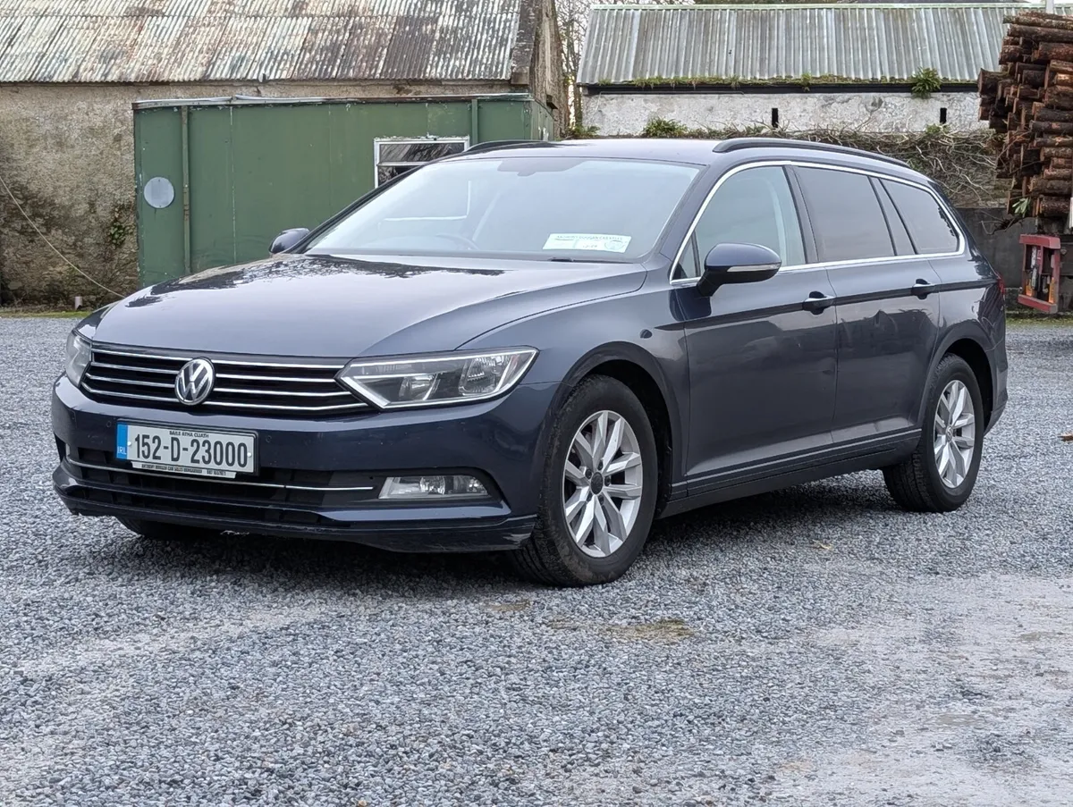 2015 Volkswagen Passat - Image 3