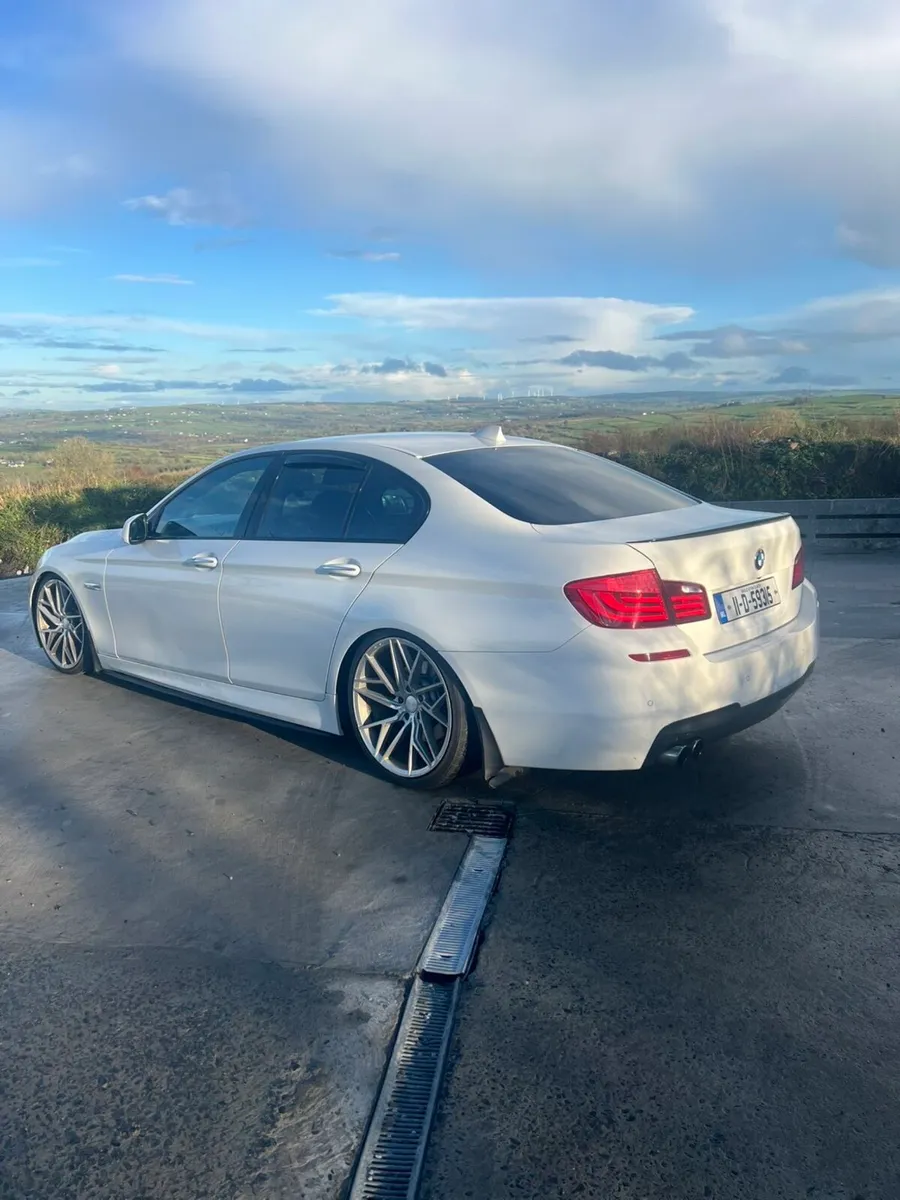 BMW F10 520d msport - Image 2