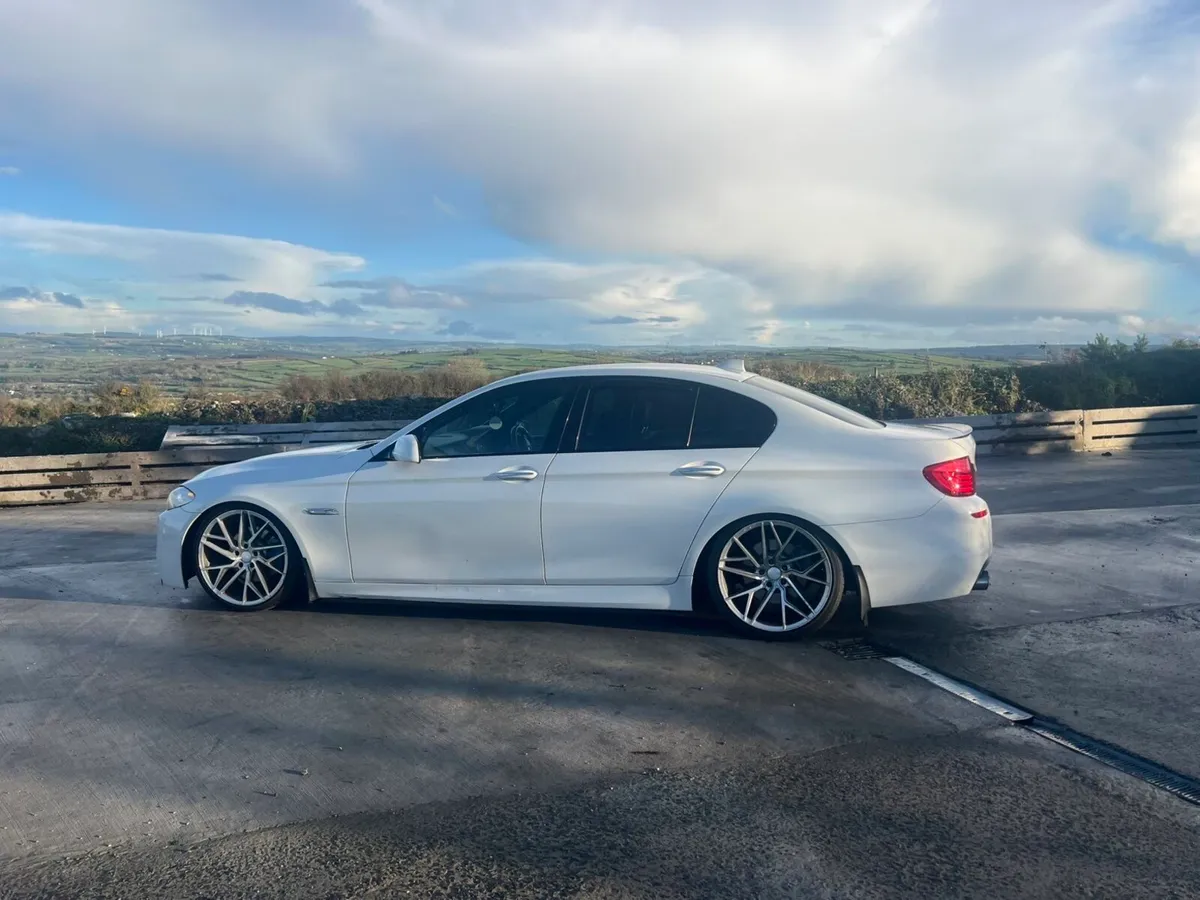 BMW F10 520d msport - Image 4