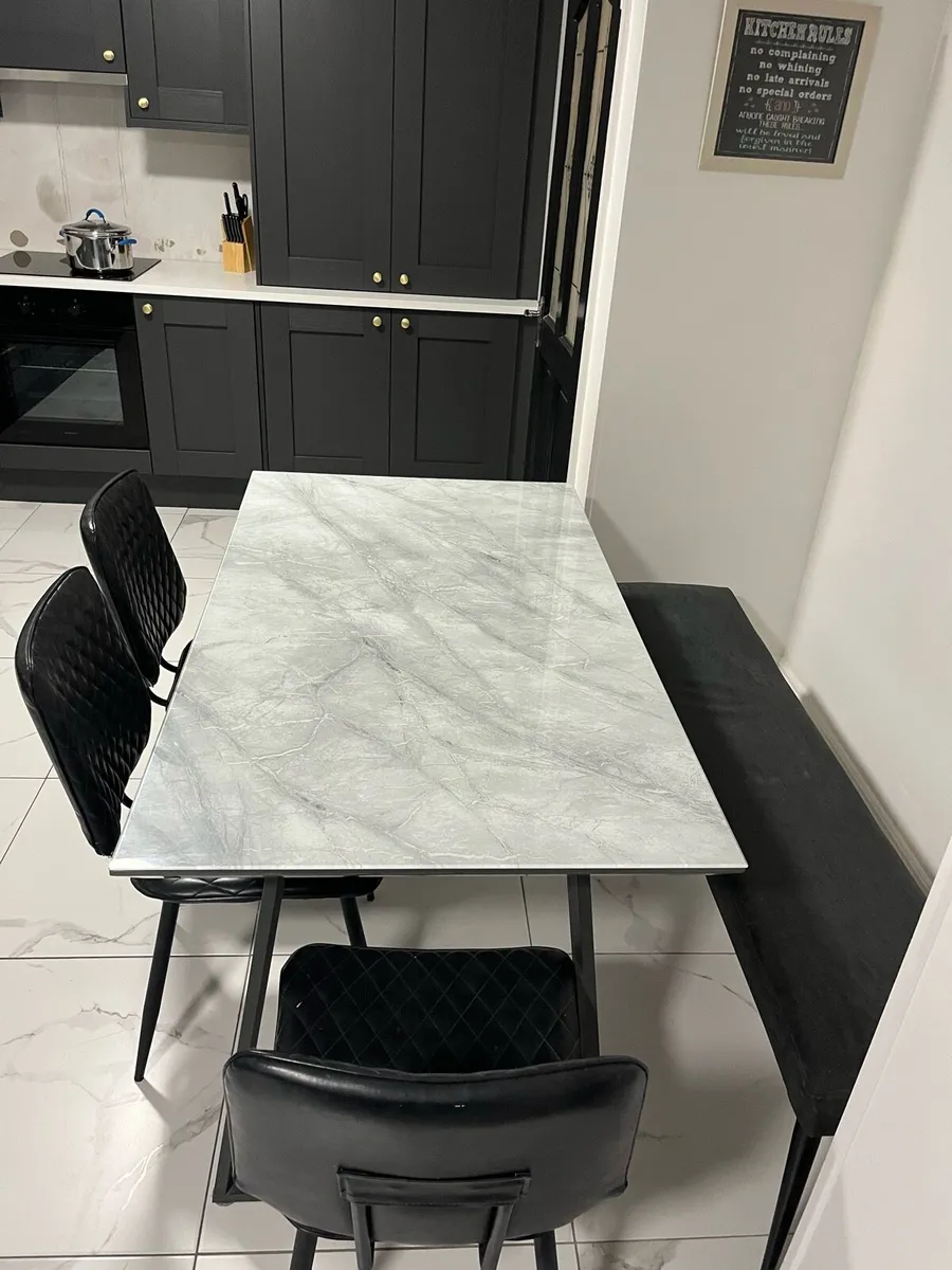 Kitchen Table, Bench & 4 chairs - Image 1