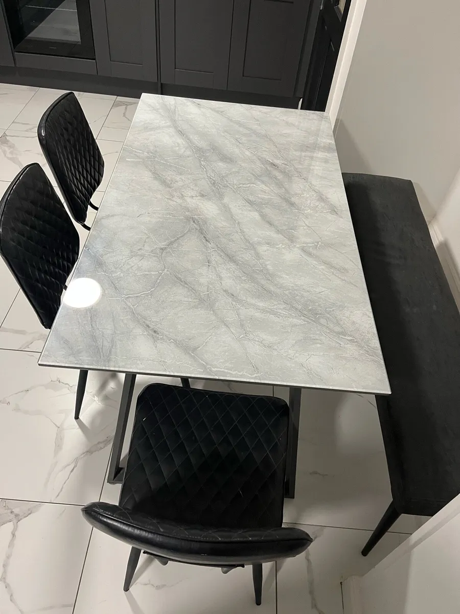 Kitchen Table, Bench & 4 chairs - Image 3