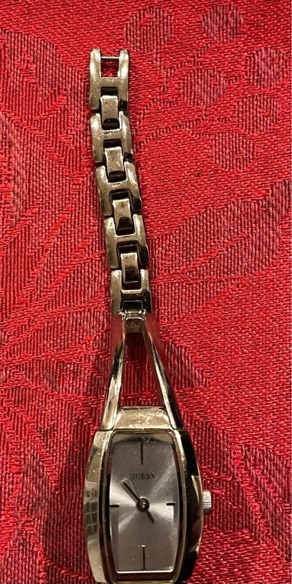Vintage Guess Ladies Watch Japan Movement - Image 3
