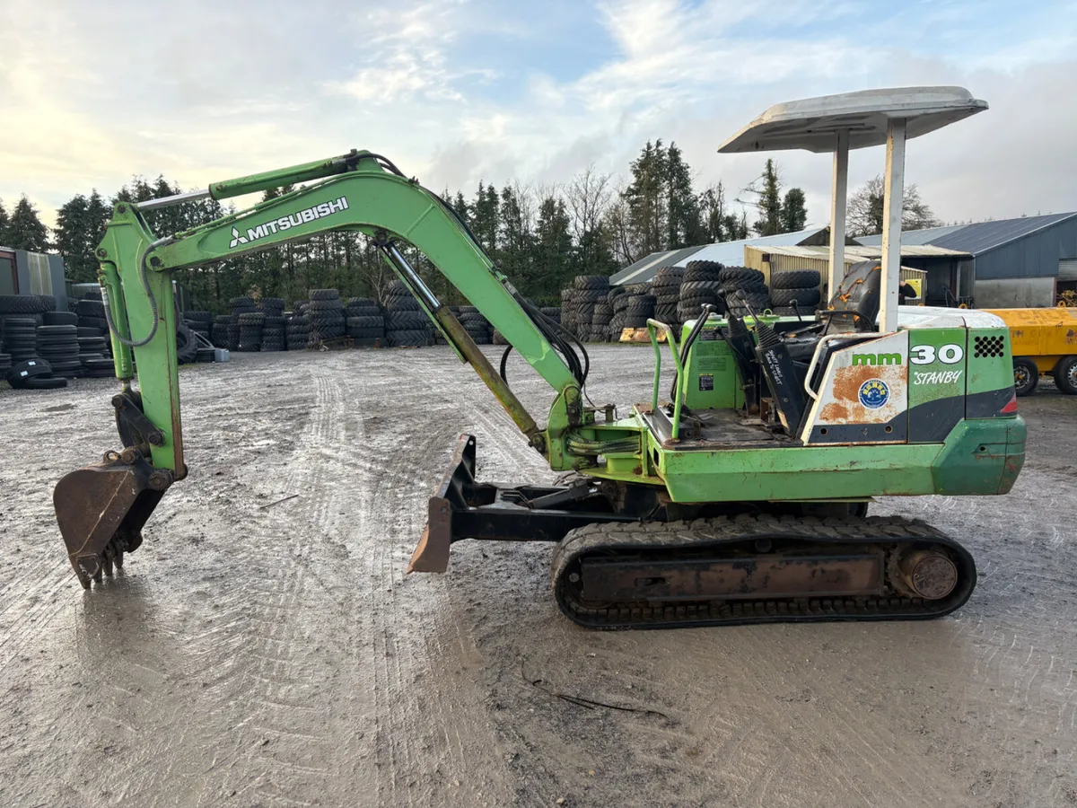 Mitsubishi 3ton - Image 2