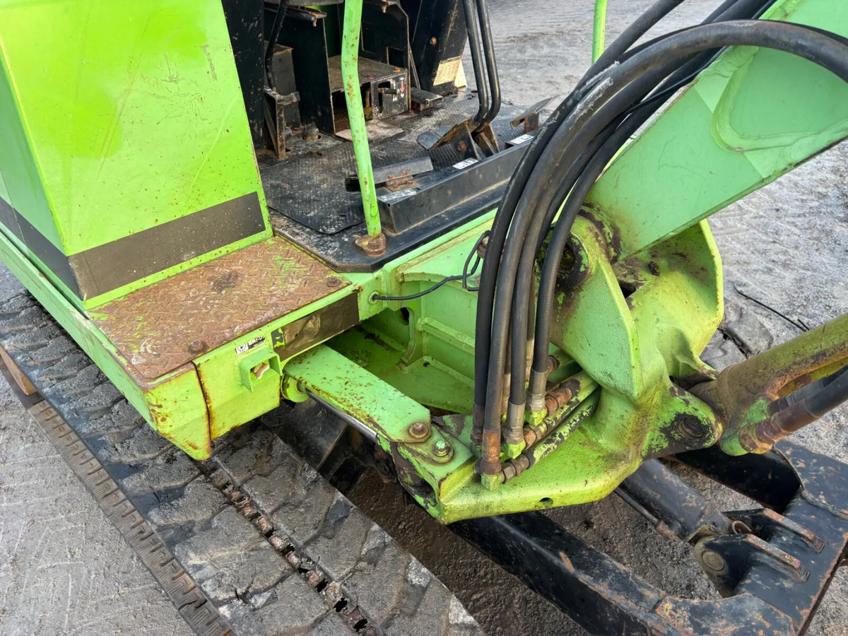 Mitsubishi 3ton - Image 4