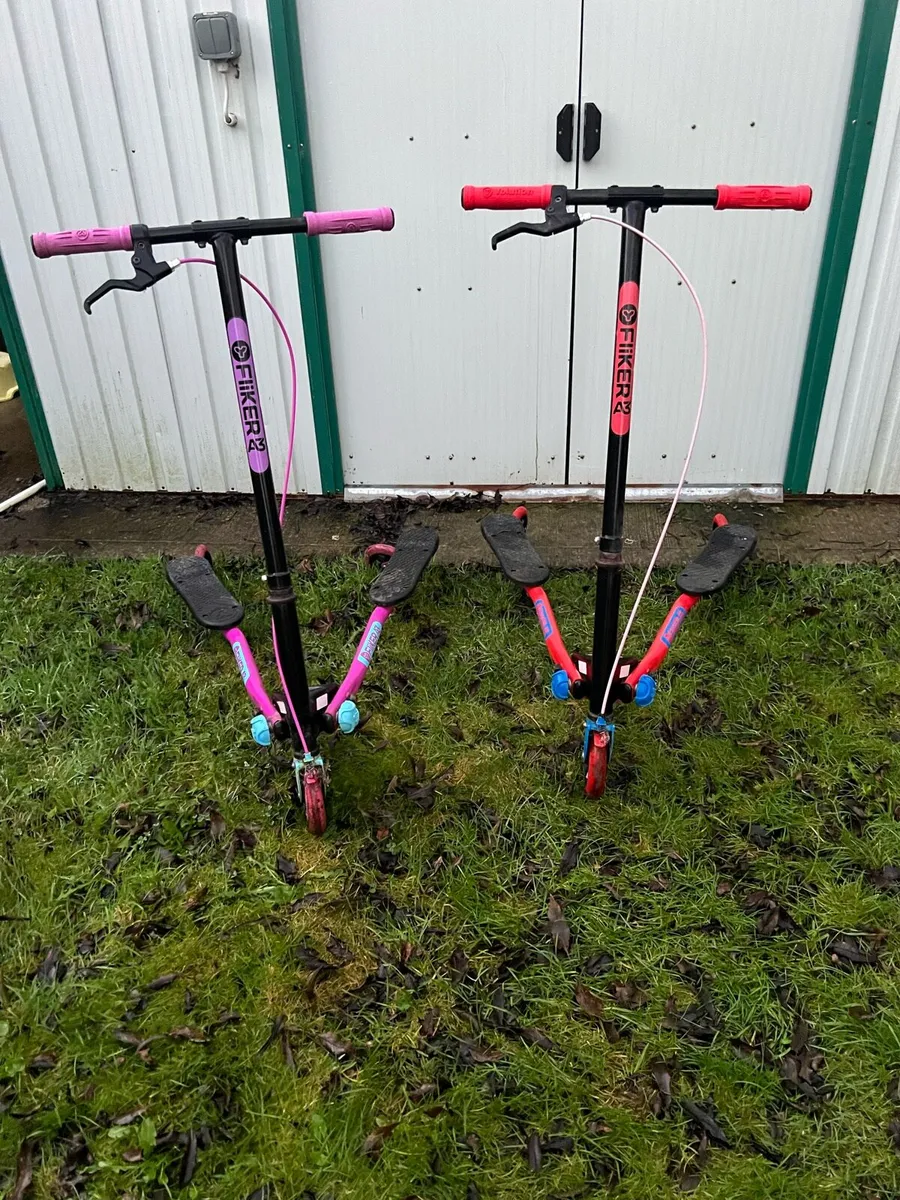 Flicker A3 - Image 1