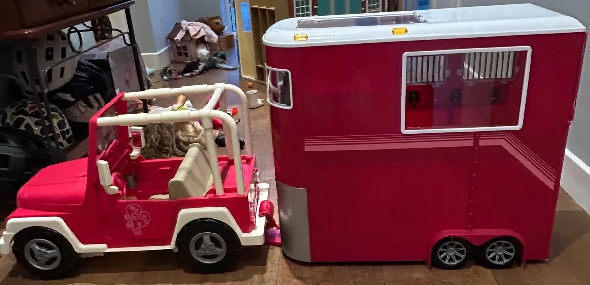 Our Generation Jeep and horse box - Image 2