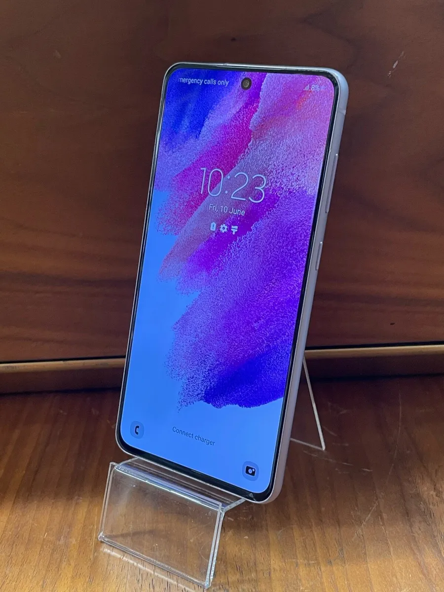 Samsung S21 FE 5G - Image 1