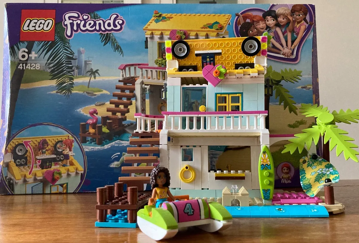 LEGO Friends Beach House and DJ set