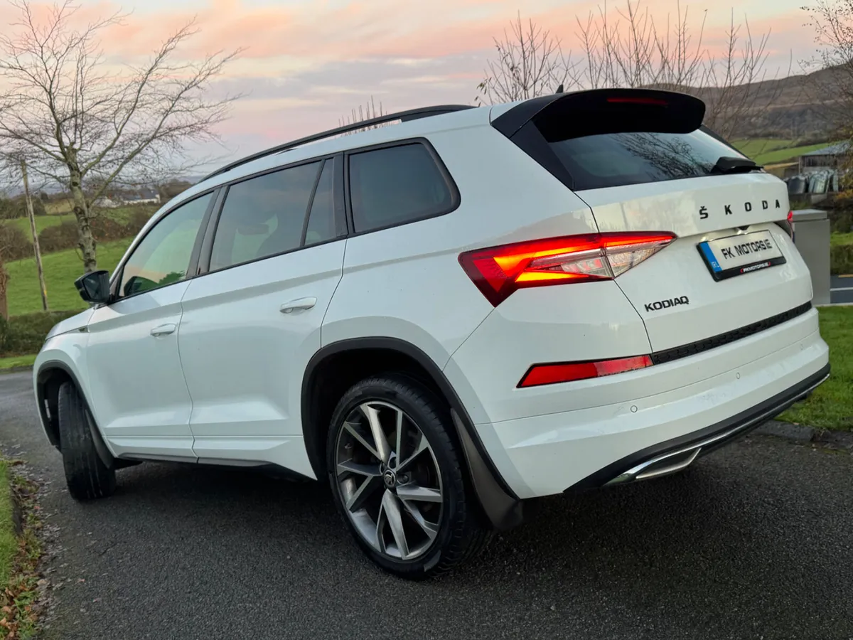 Skoda Kodiaq 2023 Sportline dsg auto sunroof - Image 4