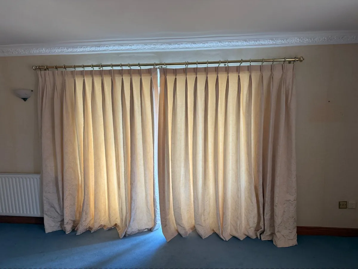 Curtains - Image 1