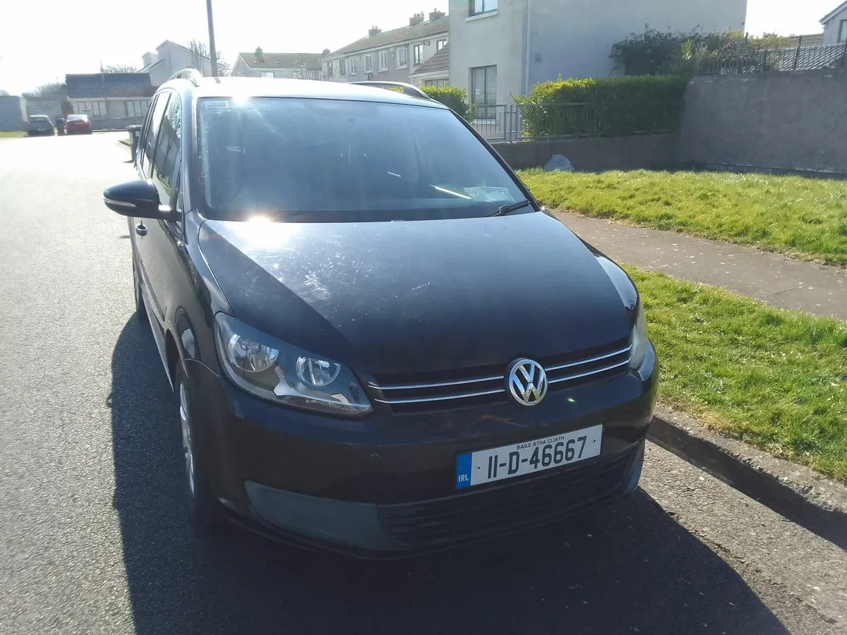 Volkswagen Touran 2011 - Image 3