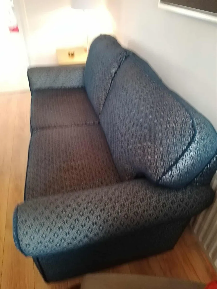 3 & 2.5 seater navy silver suite / couch - Image 3